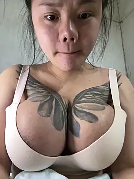 leo-kitty online show from February 11, 2:17 pm