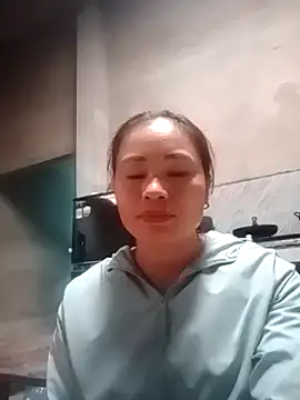 Snapshot of honey-kis chatting on December 15, 5:02 am honey-kis online show from December 15, 5:02 am