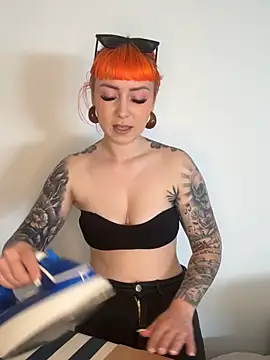 ScarletVixenLive online show from April 26, 2:47 pm