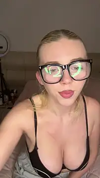 MonaNoire online show from January 18, 12:41 pm