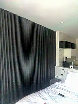 Snapshot of SunnyShiney chatting on March 2, 8:21 am SunnyShiney online show from March 2, 8:21 am