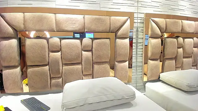 chloe cortez online show from December 18, 12:49 am