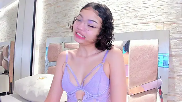 chloe cortez online show from February 22, 10:50 am