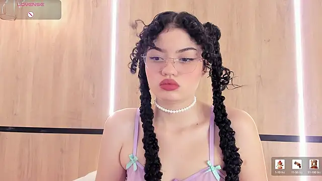 chloe cortez online show from June 30, 11:21 am