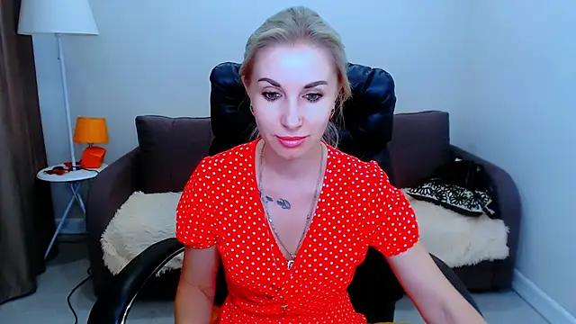 Snapshot of Hanna--Sweet chatting on July 10, 4:07 pm Hanna--Sweet online show from July 10, 4:07 pm