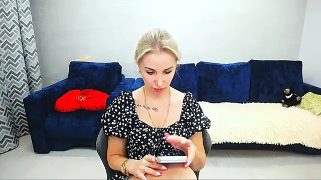 Snapshot of Hanna--Sweet chatting on July 5, 4:14 pm Hanna--Sweet online show from July 5, 4:14 pm