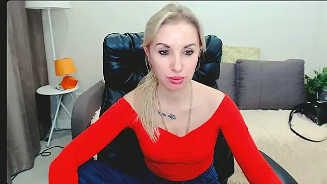 Hanna--Sweet online show from March 27, 3:02 pm