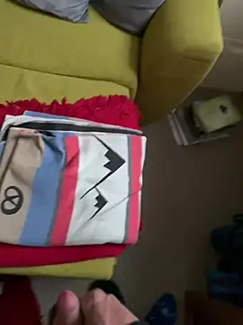 Manu1983el01 online show from April 12, 3:04 pm