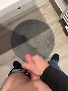 Manu1983el01 online show from February 11, 4:29 pm