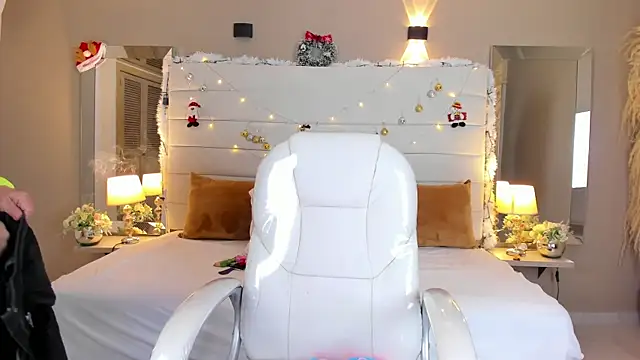 maturexxx  online show from December 5, 7:55 pm