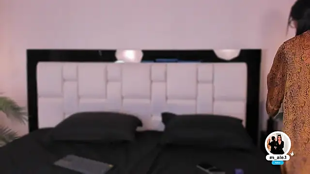 Avy rose online show from January 8, 12:11 pm