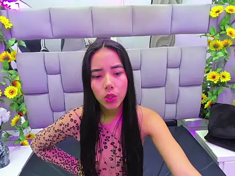 Lia velvet69 online show from April 14, 2:00 pm