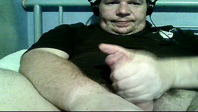 mrhardcock12 online show from February 9, 9:02 pm