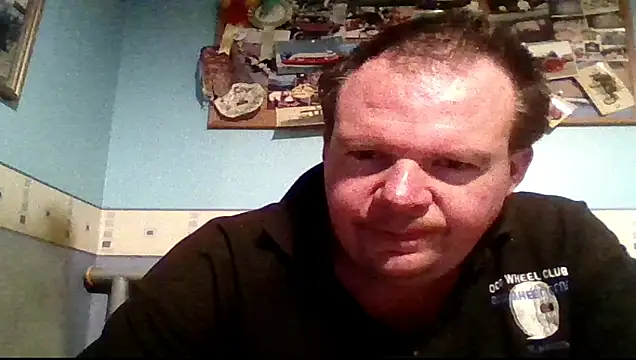 mrhardcock12 online show from February 14, 9:15 pm