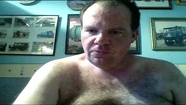 Snapshot of mrhardcock12 chatting on April 25, 2:14 pm mrhardcock12 online show from April 25, 2:14 pm