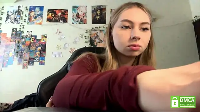 Snapshot of JanelBray chatting on February 6, 9:05 am JanelBray online show from February 6, 9:05 am