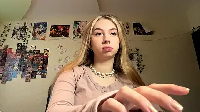 Snapshot of JanelBray chatting on December 19, 12:07 pm JanelBray online show from December 19, 12:07 pm