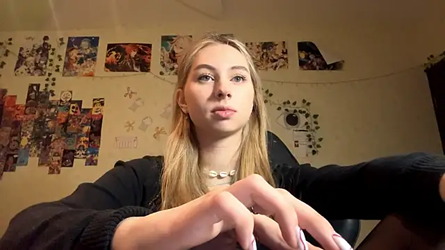 Snapshot of JanelBray chatting on January 6, 4:16 am JanelBray online show from January 6, 4:16 am