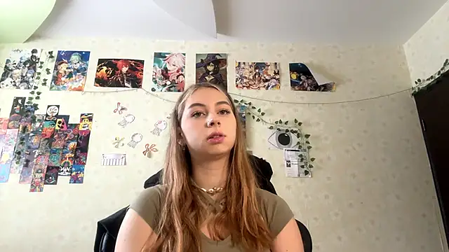 Snapshot of JanelBray chatting on January 12, 9:16 am JanelBray online show from January 12, 9:16 am