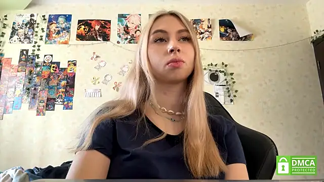 Snapshot of JanelBray chatting on March 1, 9:42 am JanelBray online show from March 1, 9:42 am