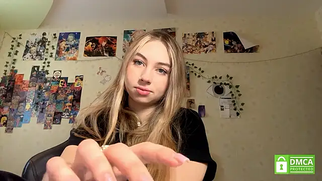 Snapshot of JanelBray chatting on February 14, 9:20 am JanelBray online show from February 14, 9:20 am