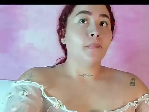 Ayla-marttinez online show from January 19, 1:53 am