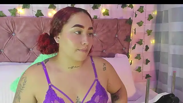 Ayla-marttinez online show from February 10, 1:26 am