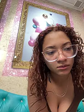 Jadde Greyy  online show from March 14, 9:26 am