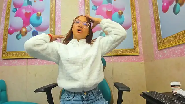 Jadde Greyy  online show from March 30, 11:55 am