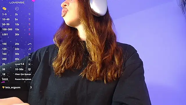 alina lee online show from March 24, 2:00 am