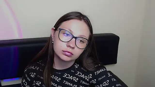 Snapshot of LiliaErmi chatting on June 10, 10:16 am LiliaErmi online show from June 10, 10:16 am