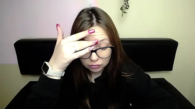 LiliaErmi online show from March 31, 6:15 am