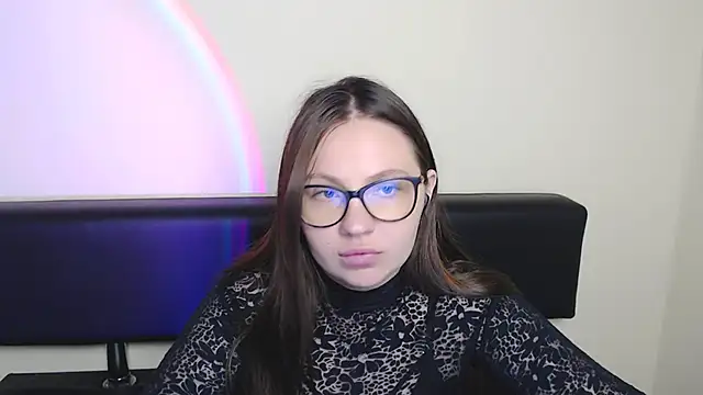 Snapshot of LiliaErmi chatting on June 18, 9:14 am LiliaErmi online show from June 18, 9:14 am
