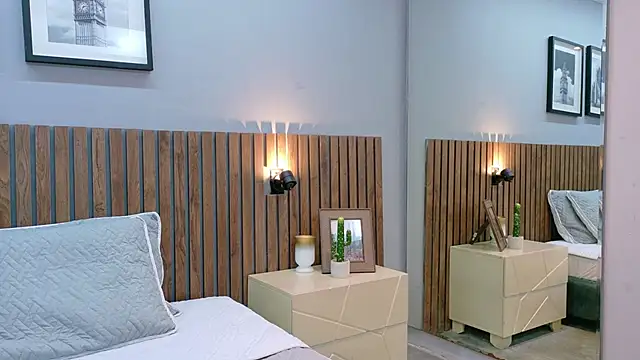 Mia Bellefort online show from February 11, 7:47 pm