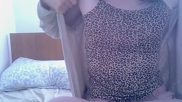 Snapshot of melody_gepards chatting on February 12, 10:04 am melody gepards online show from February 12, 10:04 am