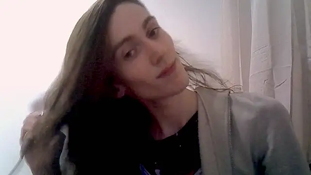 Snapshot of melody_gepards chatting on February 21, 8:11 pm melody gepards online show from February 21, 8:11 pm