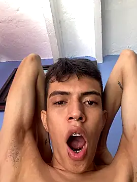 Juan Gomezz26 online show from January 6, 7:40 pm