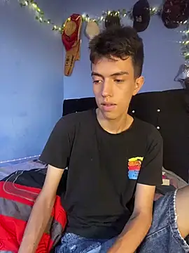 Juan Gomezz26 online show from April 15, 10:32 pm