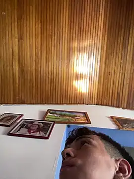 Juan Gomezz26 online show from March 16, 8:33 pm