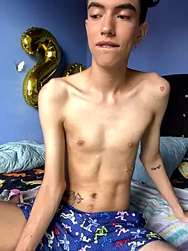 Juan Gomezz26 online show from December 19, 9:39 pm