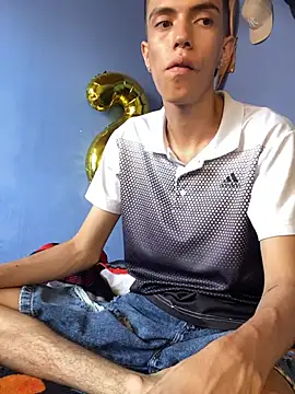 Juan Gomezz26 online show from February 12, 8:30 pm