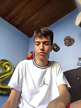 Juan Gomezz26 online show from January 17, 9:07 pm