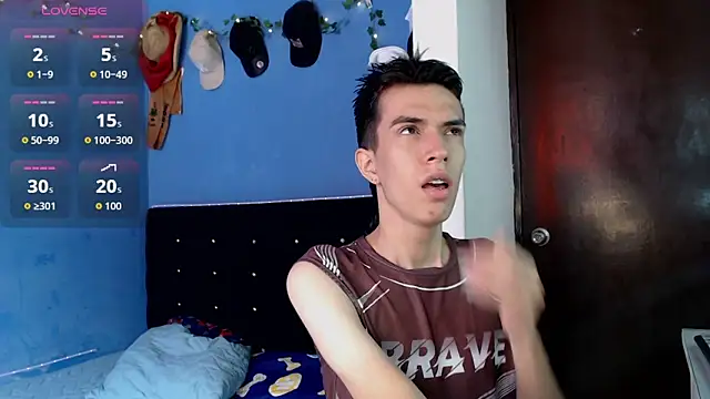 Juan Gomezz26 online show from May 21, 2:14 pm