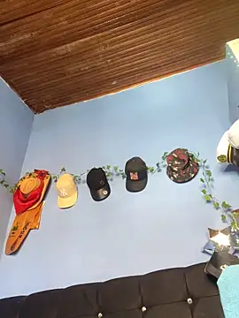 Juan Gomezz26 online show from March 19, 8:20 pm