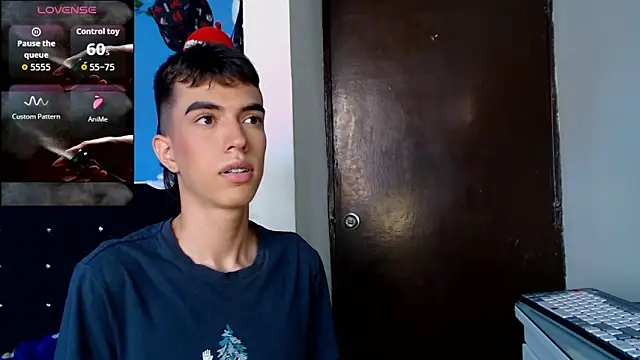Juan Gomezz26 online show from May 5, 8:56 pm