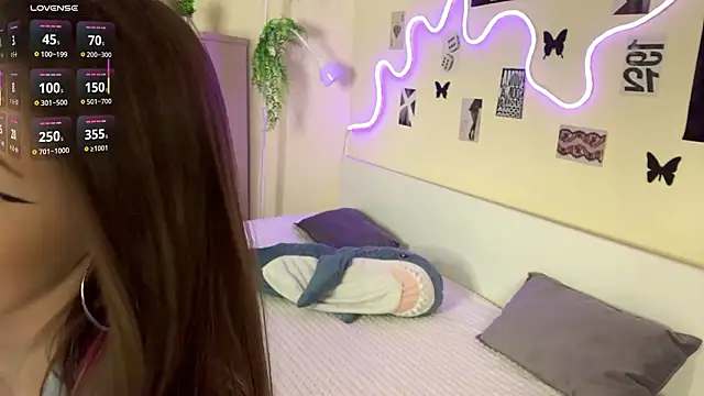 DreamyPalace online show from February 28, 1:11 pm