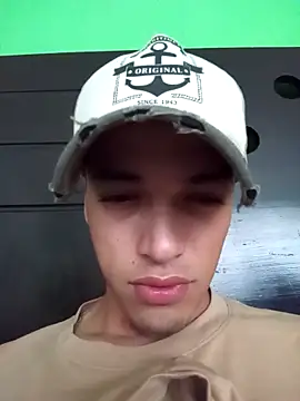 webbblack online show from December 13, 8:04 pm