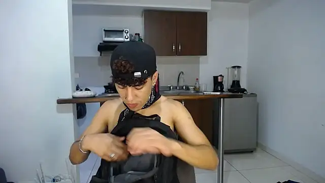 black men9 online show from April 4, 10:27 pm