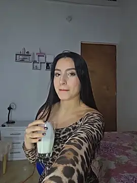 Esmeralda Rossi online show from February 15, 6:25 am