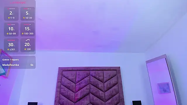 Scarlett  Noir online show from February 22, 12:46 am